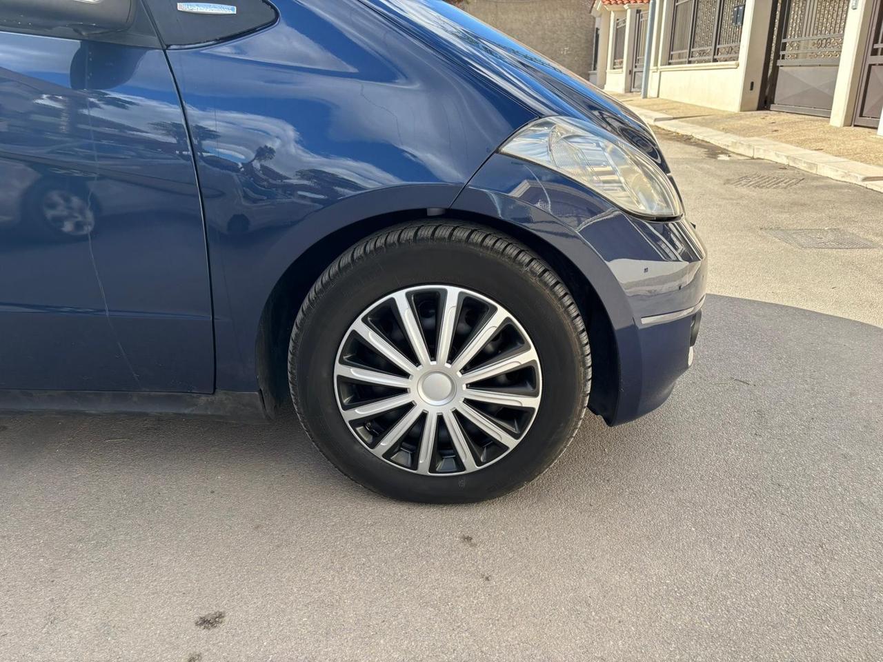 Mercedes-benz A 160 CDI BlueEFFICIENCY Avantgarde