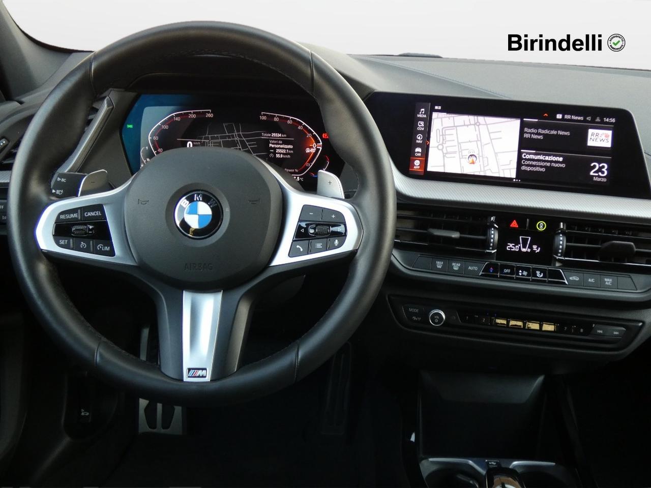 BMW Serie 1 (F40) - 118d 5p. Msport