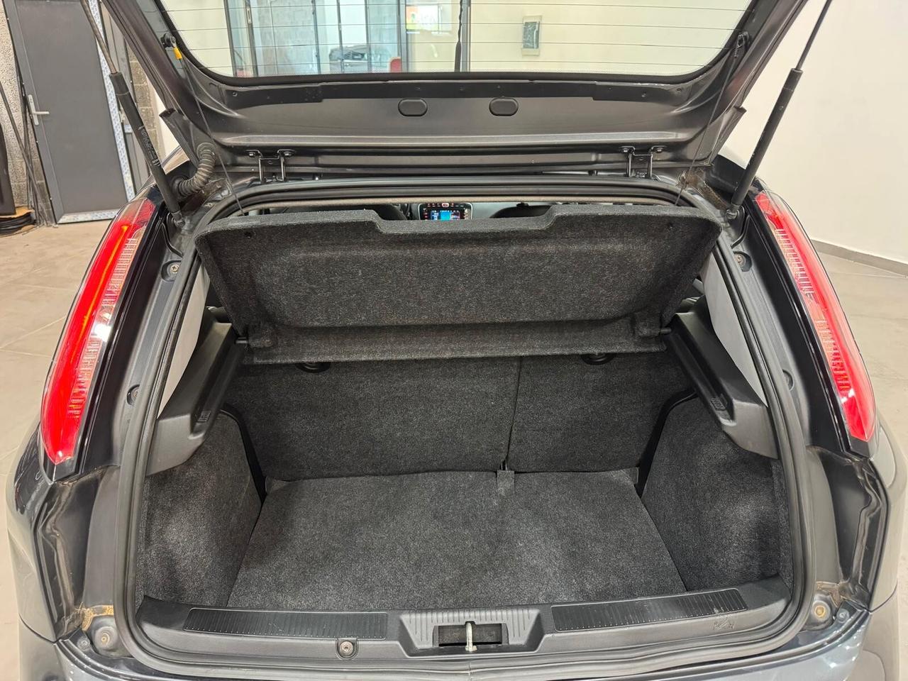 Fiat Punto Evo Punto Evo RETRO CAMERA,NAVI, BLUETH