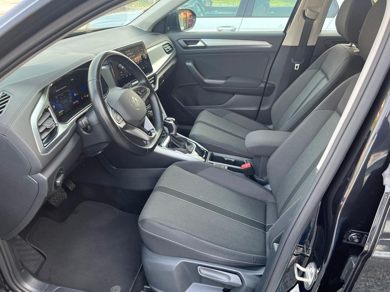 Volkswagen T-Roc 1.5 TSI ACT DSG R-Line
