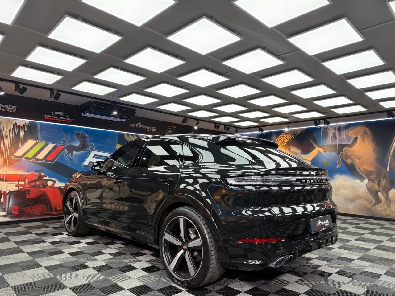 Porsche Cayenne Coupé 3.0 V6 E-Hybrid (402)