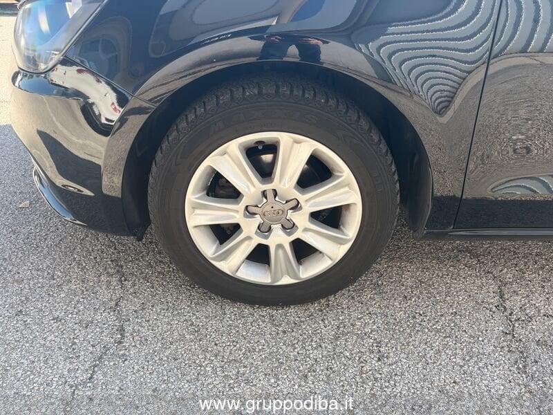 Audi A1 I 2010 3p Diesel 1.6 tdi Attraction c/clima 90cv