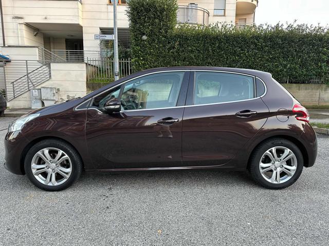 PEUGEOT 208 1.2 VTi 82 CV 5 porte Allure