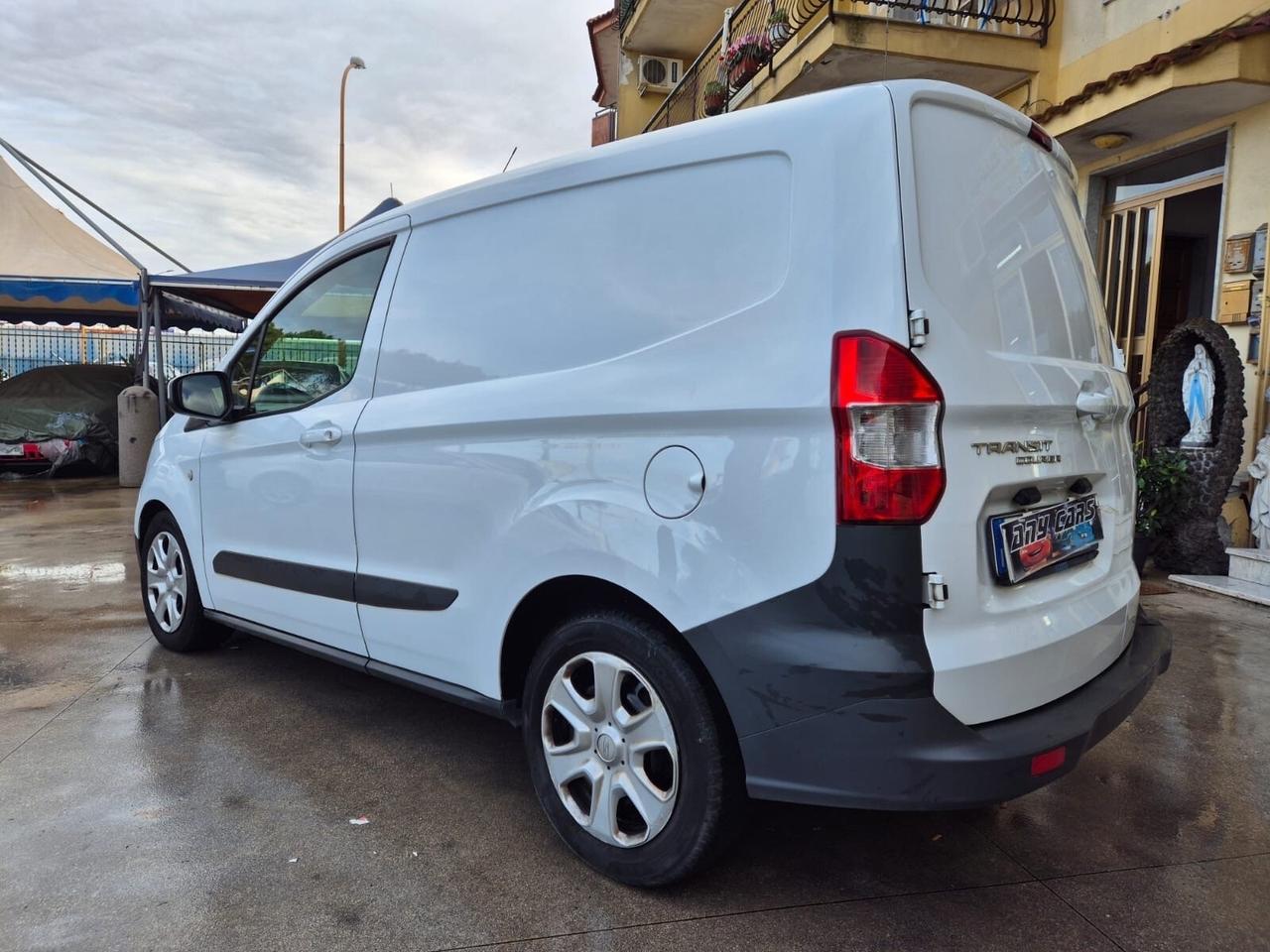 Ford Transit Courier 1.5 TDCi 75CV Van Entry