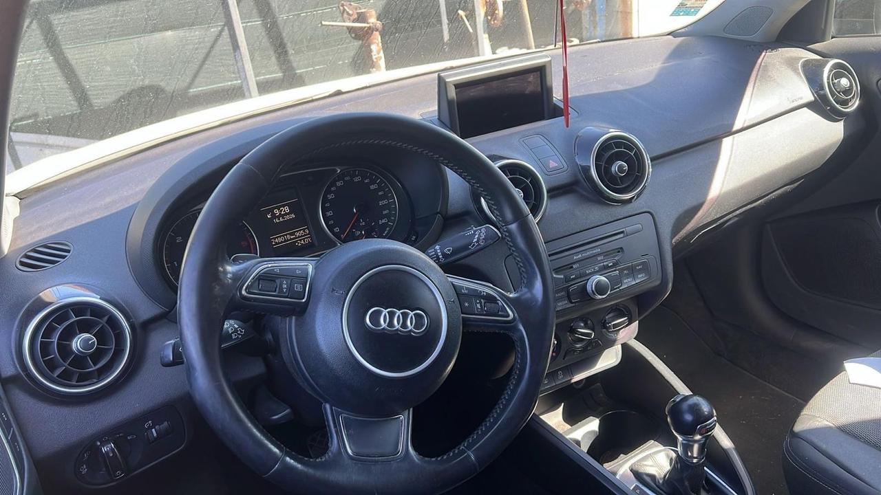 Autovettura x operatori del settore : AUDI A1 SPB 1.6 TDI 90 Cv