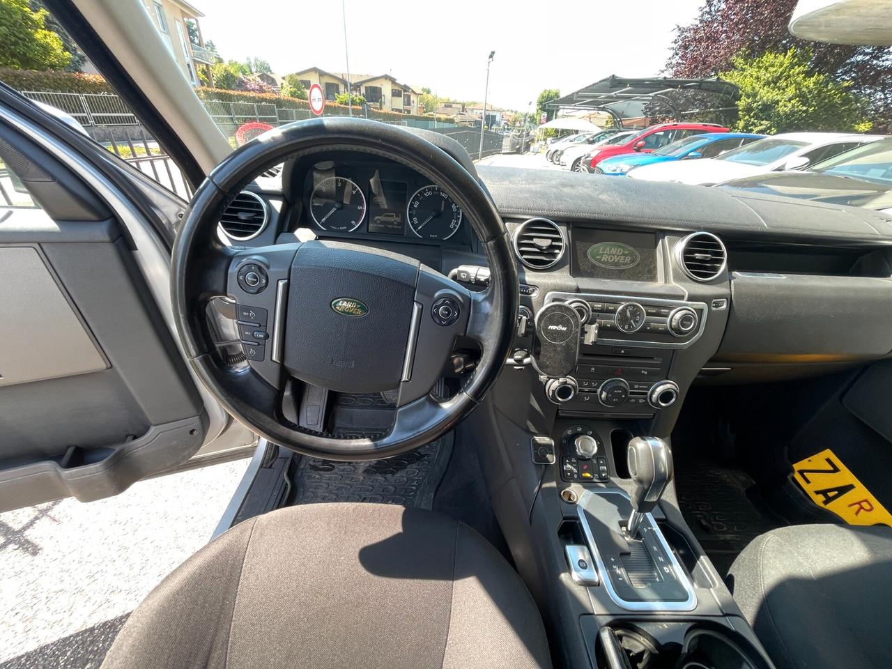 Land Rover Discovery 4 3.0 TDV6 SE