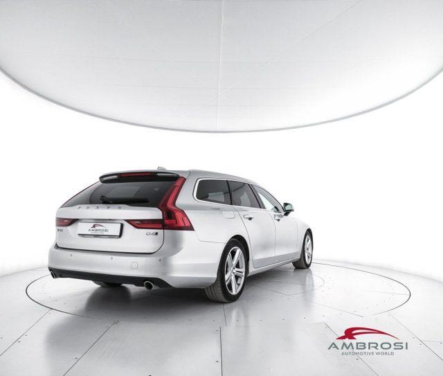 VOLVO V90 D4 AWD Geartronic Momentum - PER OPERATORI DEL SET