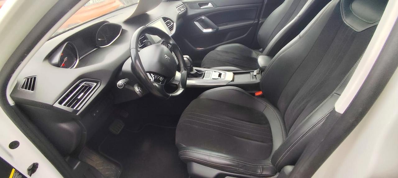 Peugeot 308 BlueHDi 120 S&S EAT6 Allure