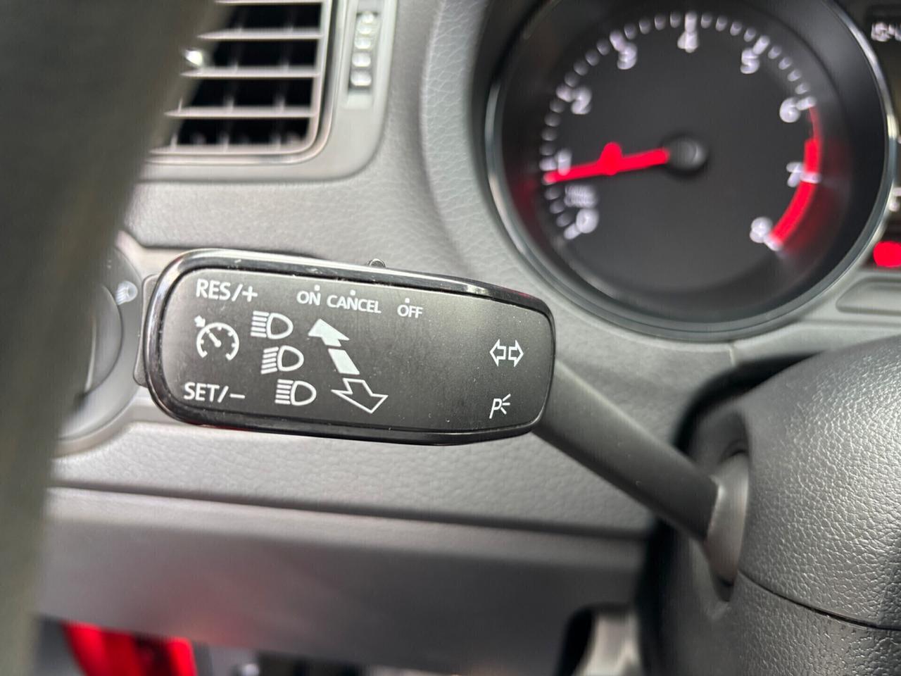 Volkswagen Polo 1.0 5 porte ok neopatentati