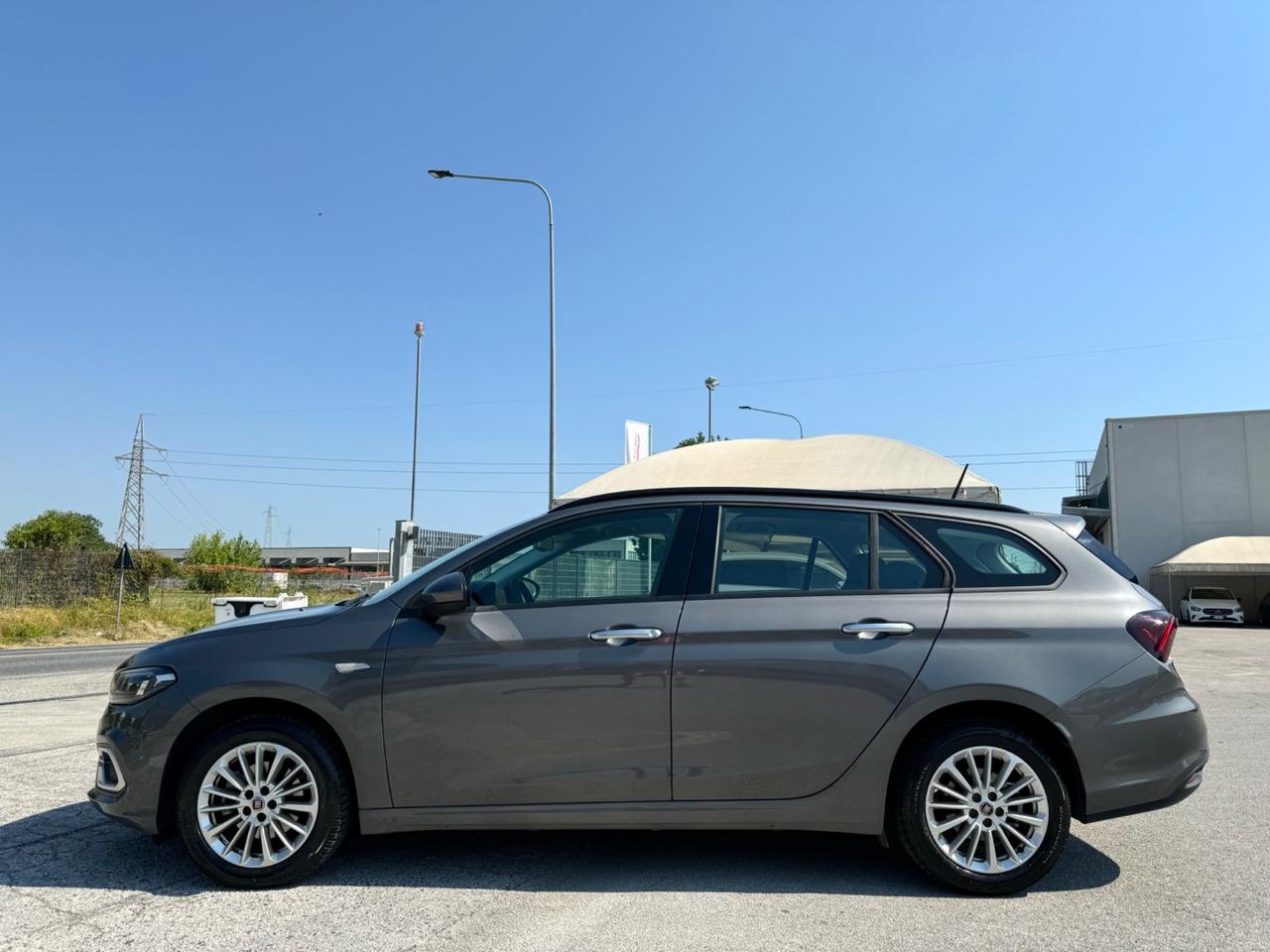 FIAT TIPO SW 1.3 Mjt Business - Navi Led