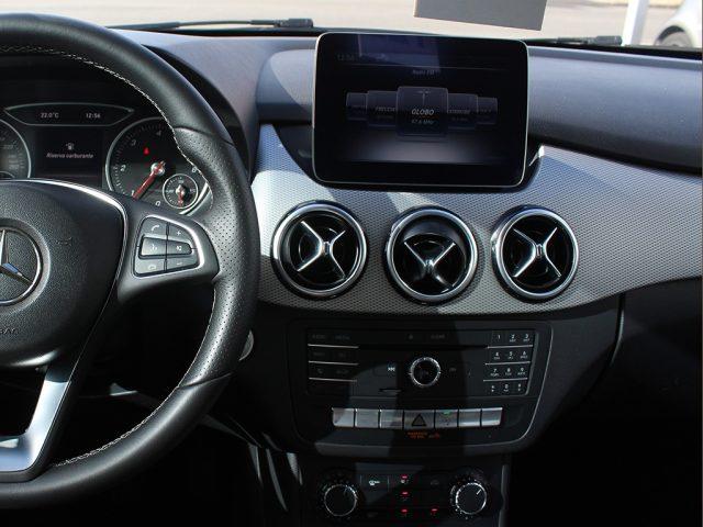 MERCEDES-BENZ B 180 D SPORT TECH