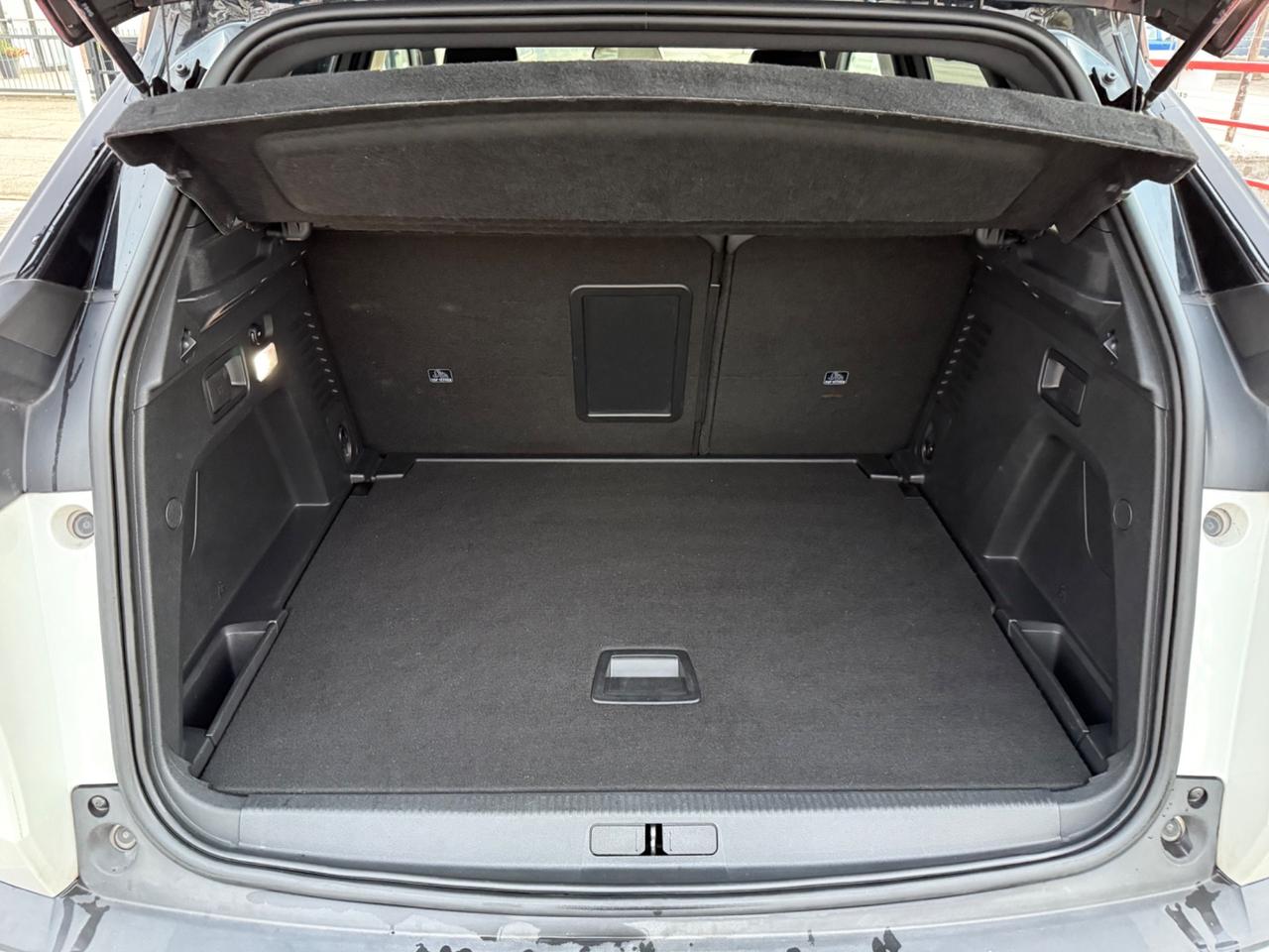 Peugeot 3008 BlueHDi 130 S&S EAT8 GT Line PERLATO