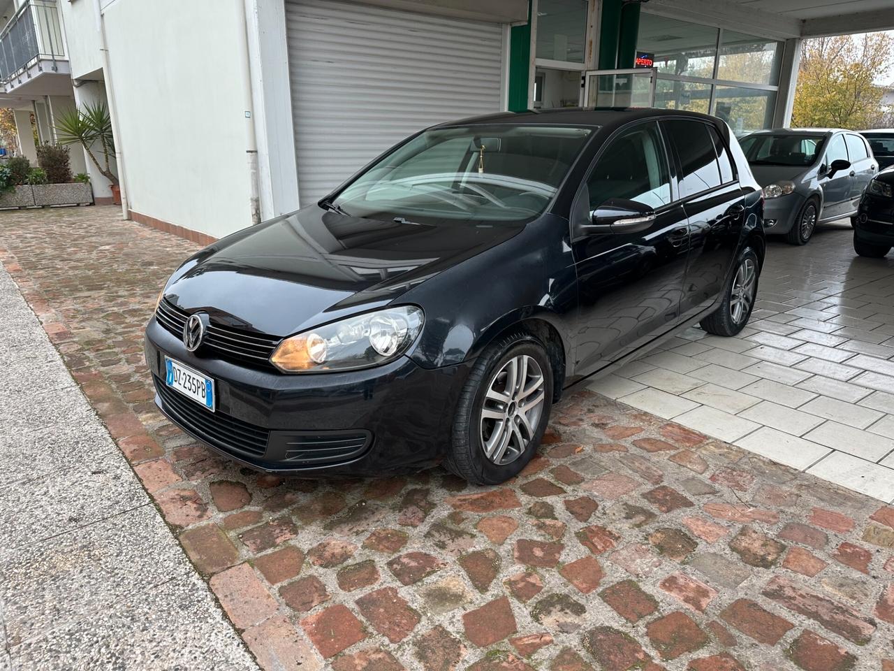 Volkswagen Golf 2.0 TDI 110CV (12 RATE)