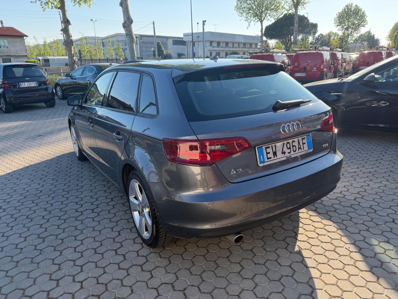 Audi A3 1.6 TDI clean diesel S tronic Ambition