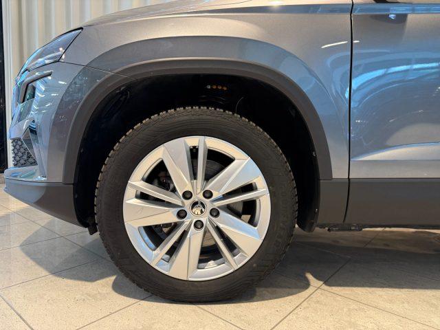 SKODA Karoq 1.5 TSI DSG Selection LED TravelAssist Camera