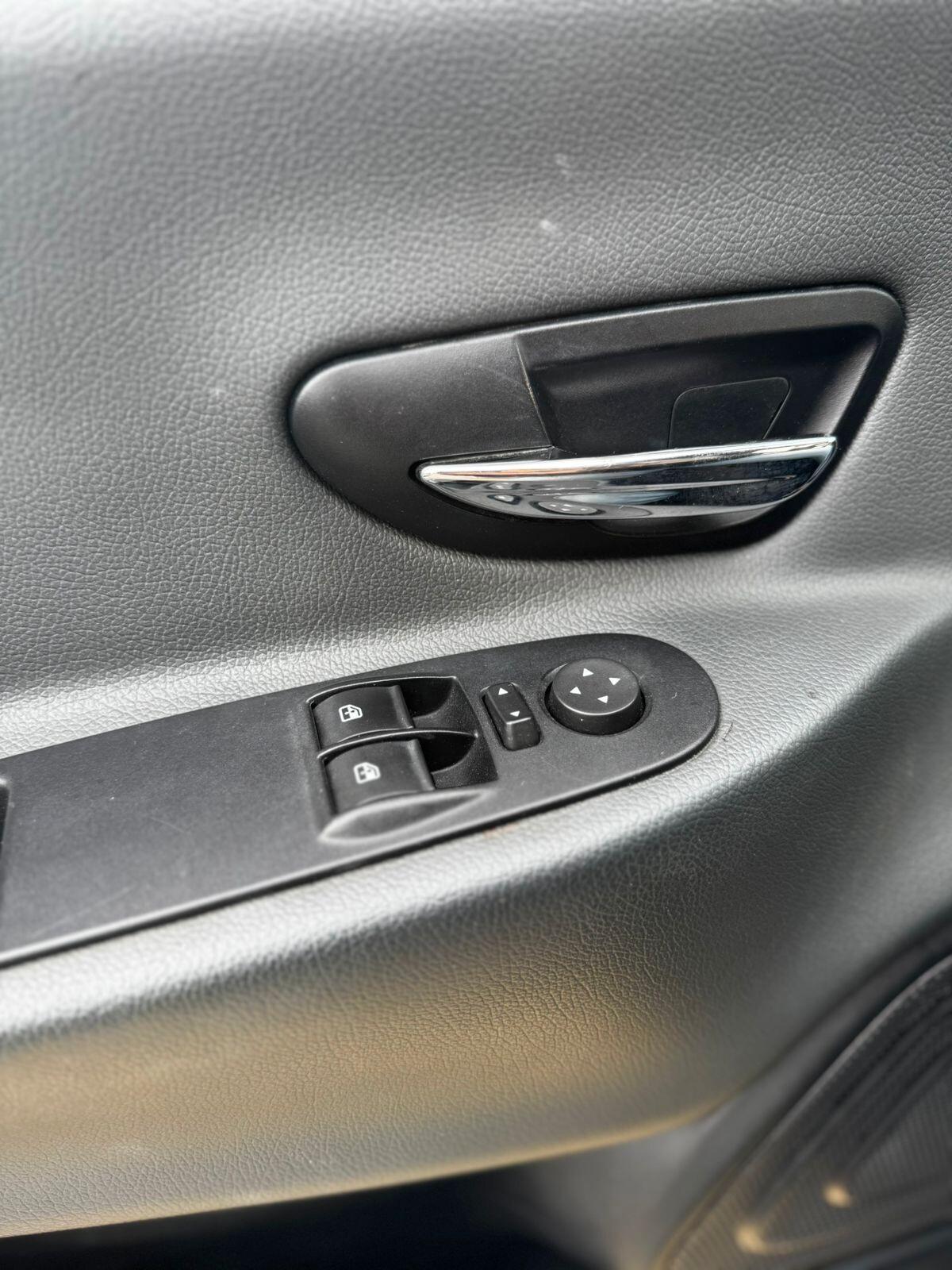 Lancia Ypsilon 1.3 MJT 16V 95 CV 5 porte S&S Platinum