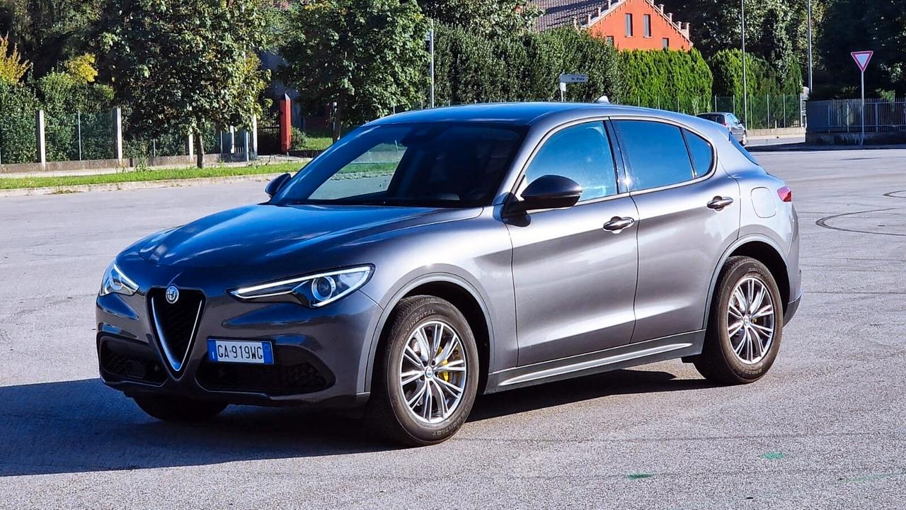 Alfa Romeo Stelvio 2.2 Turbodiesel 190 CV AT8 Q4