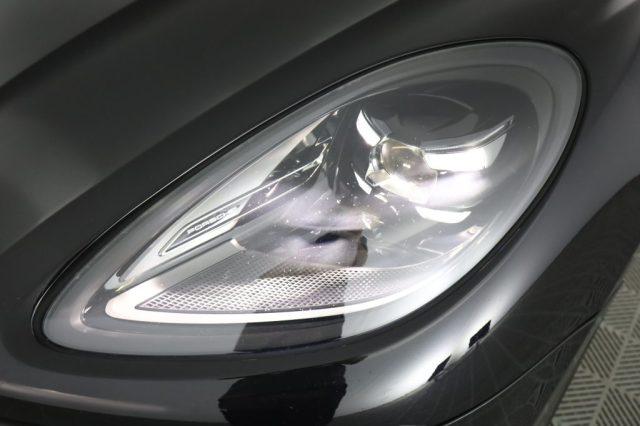 PORSCHE Macan Macan 2.0