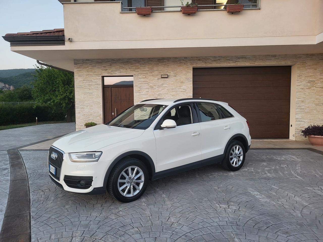 Audi Q3 2.0 TDI 177 CV QUATTRO - S TRONIC FARI LED / XENON PARK ASSIST