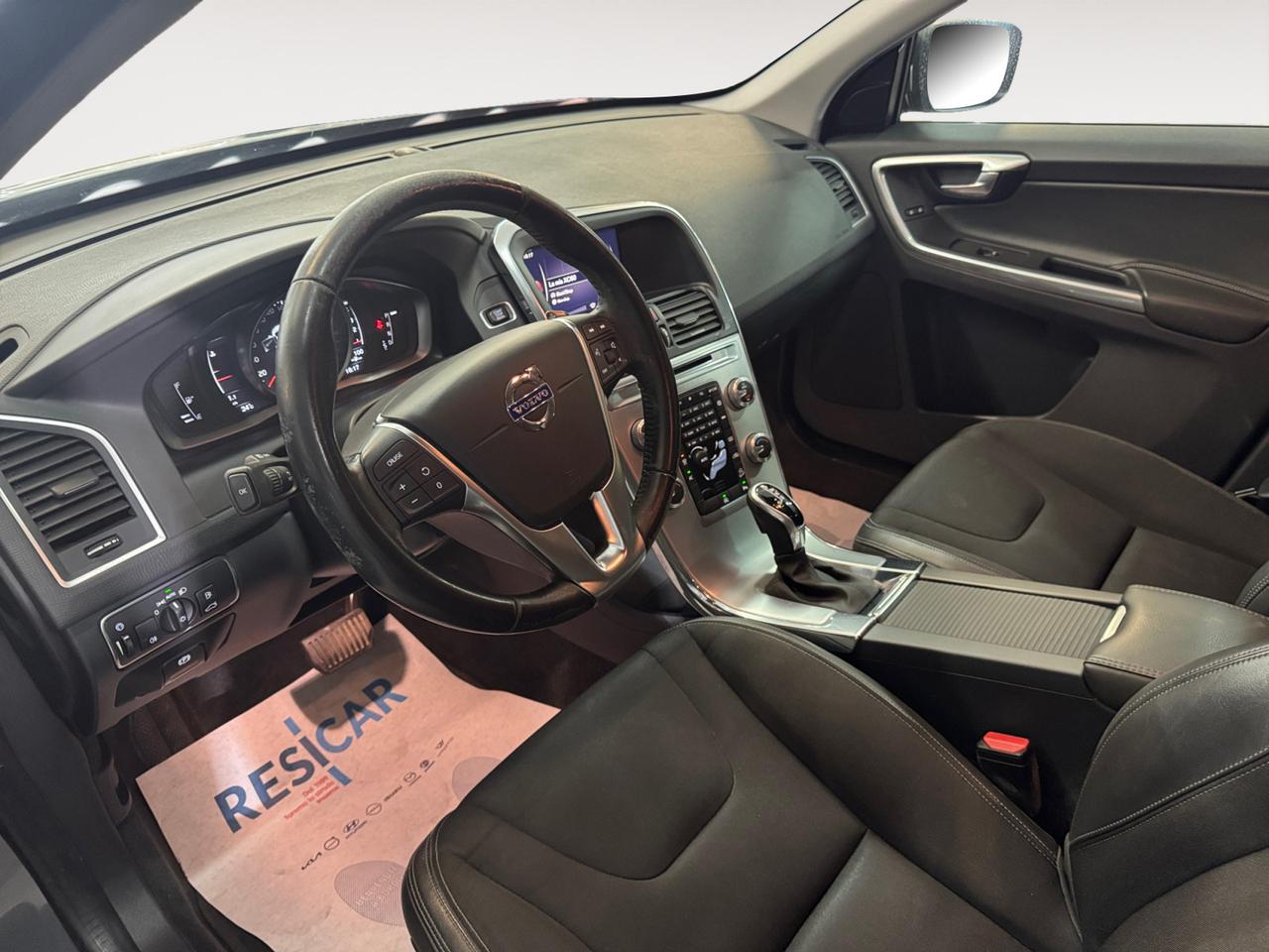 VOLVO XC60 2.4 d4 Business Plus awd 190cv geartronic