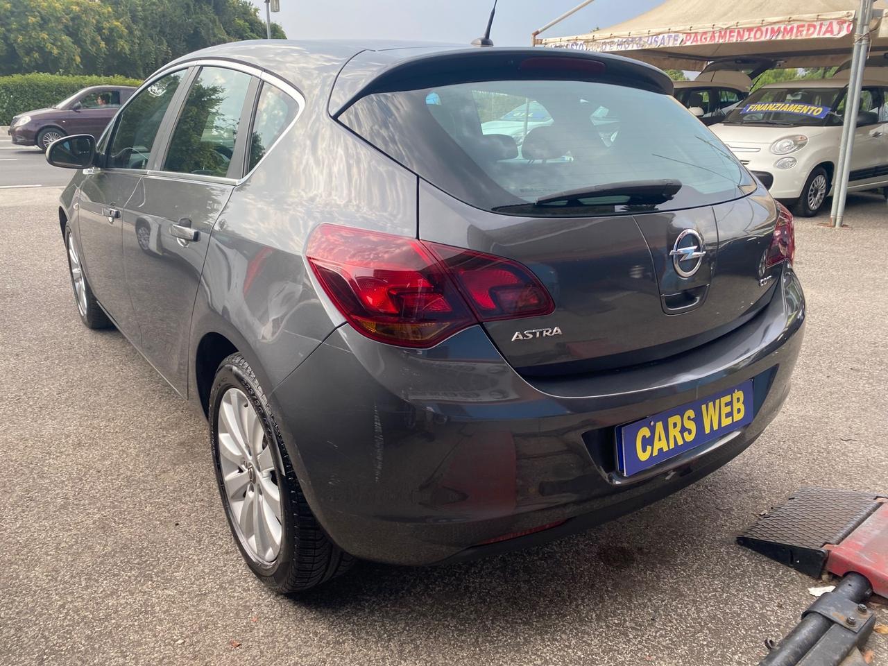 Opel Astra 1.7 CDTI 125CV 5 porte Cosmo