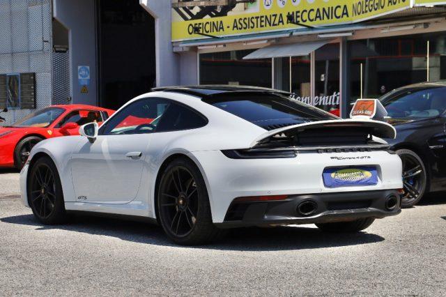 PORSCHE 911 992 Carrera 4 GTS