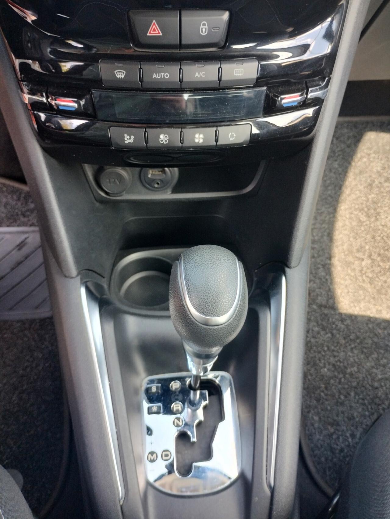 PEUGEOT 208 1.2 PureTech Turbo SeS GT Line Automatica 2017