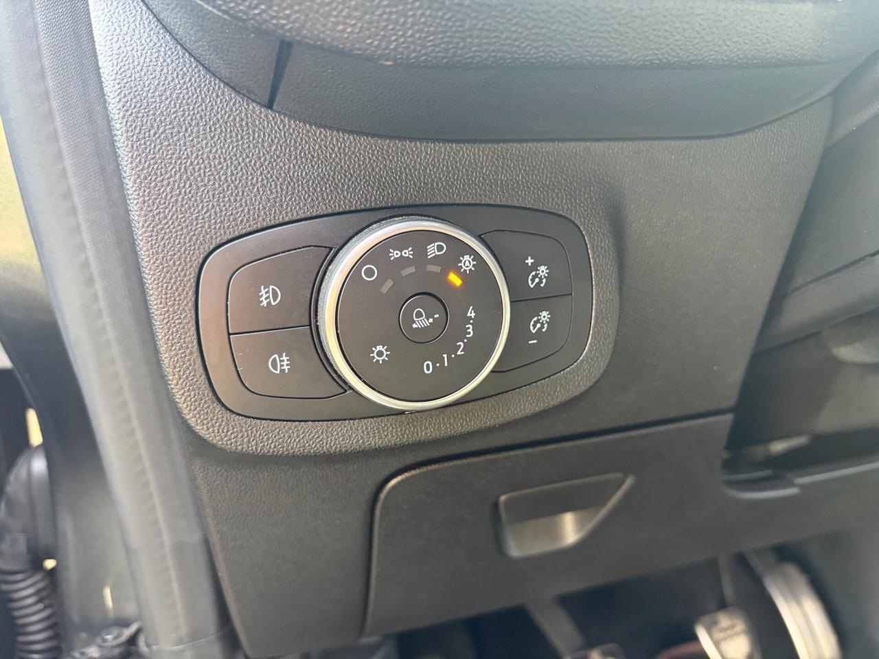 FORD FIESTA 1.1 86CV ST-LINE 71.000 KM IMMATRICOLATA 12/2019