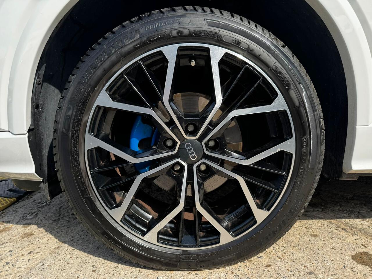 Audi Q2 30 TDI S tronic Identity Black