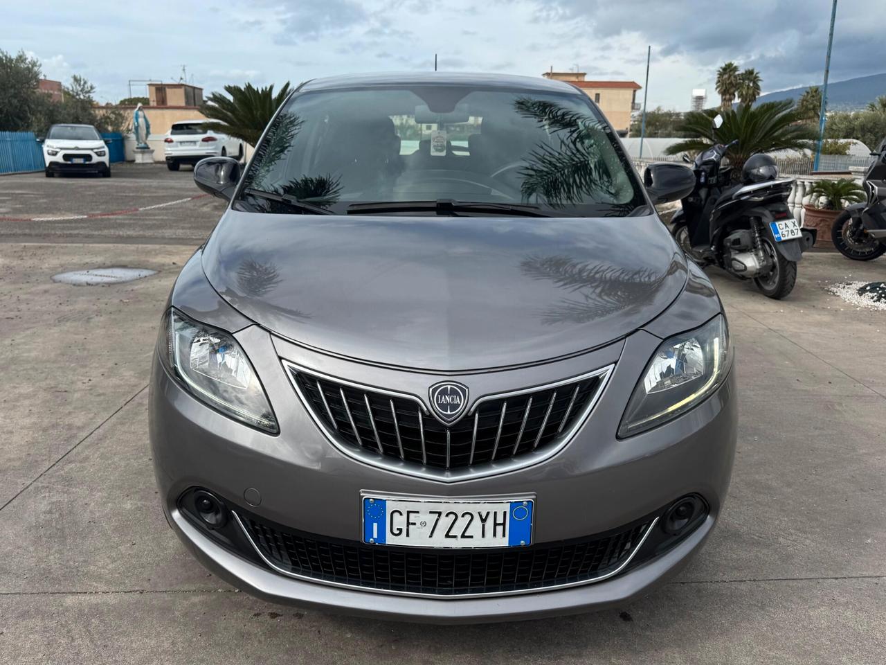 Lancia Y Gold 1.0 FireFly 70cv S&S Hybrid 2021