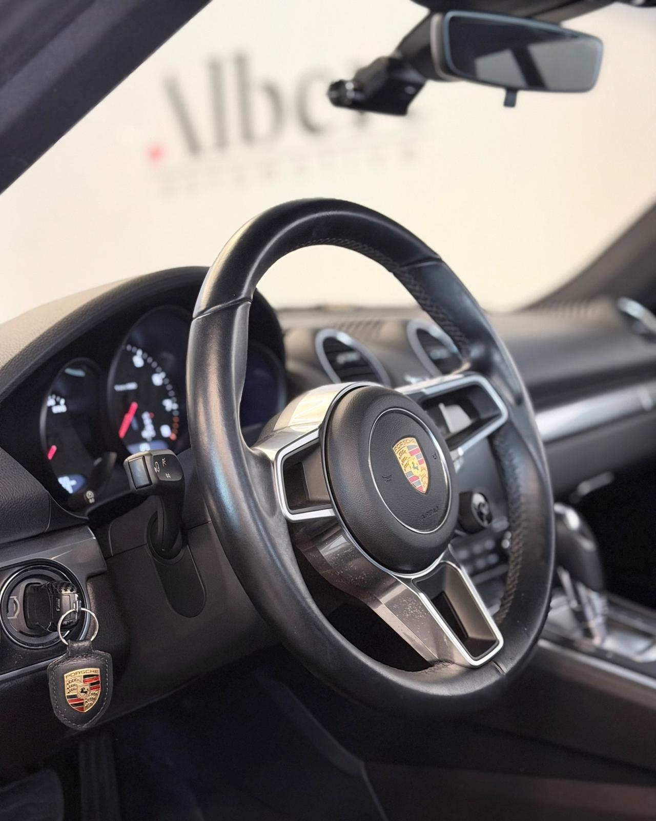 Porsche 718 Spyder Cayman 2.0