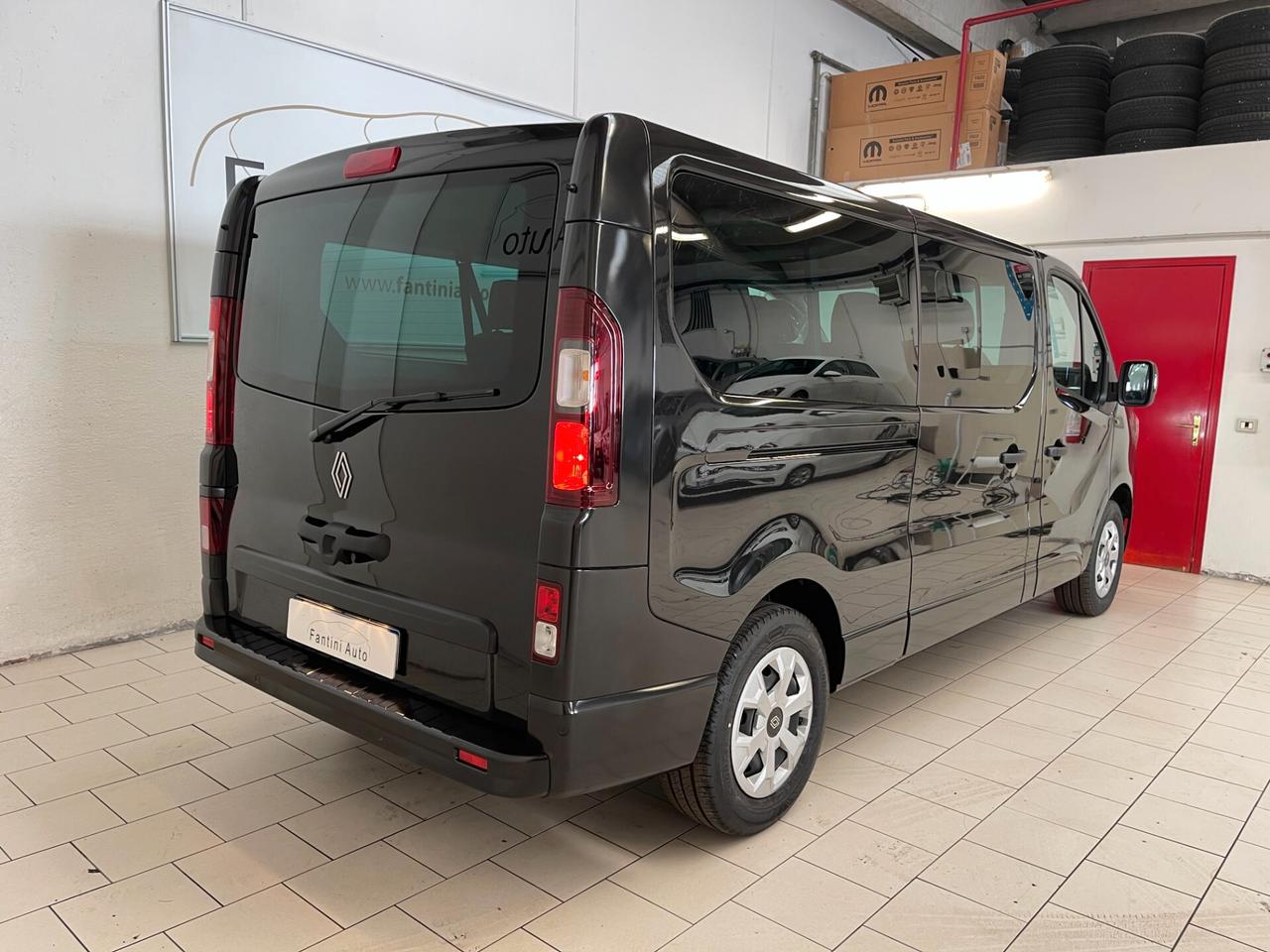 Renault Trafic Equilibre 9 posti 2.0 dCi c.man-LEGGI SOTTO