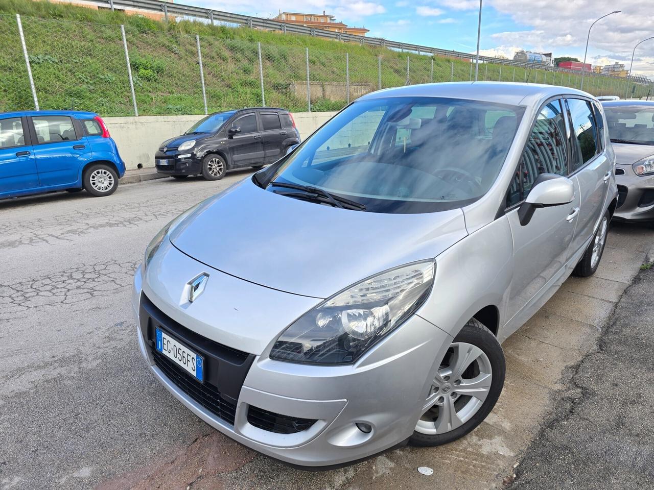 Renault Scenic Scénic X-Mod 1.5 dCi 110CV E