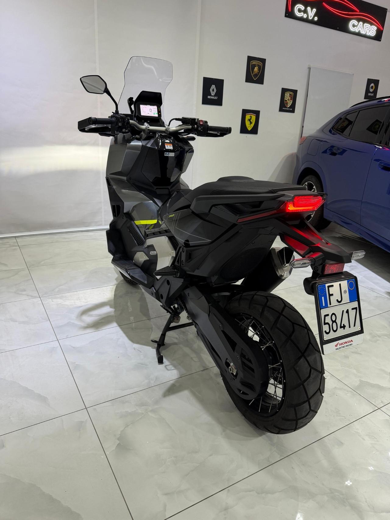 Honda X-ADV 750 EDIZIONE SPECIALE