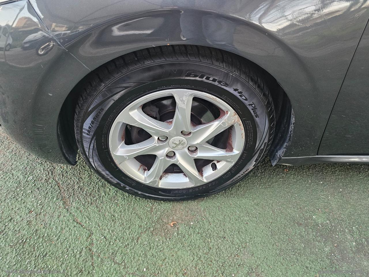 PEUGEOT 208 1.4 VTi 95 CV 5p. Allure