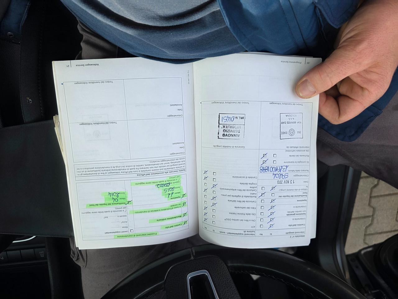 Volkswagen Golf Variant 2.0 TDI con gancio traino