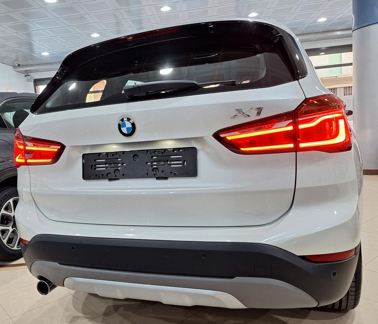Bmw X1 sDrive18d xLine PERMUTO