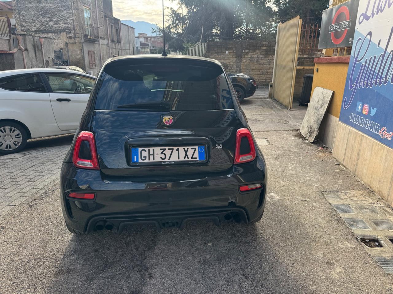 Abarth 595 1.4 Turbo T-Jet 165 CV Turismo