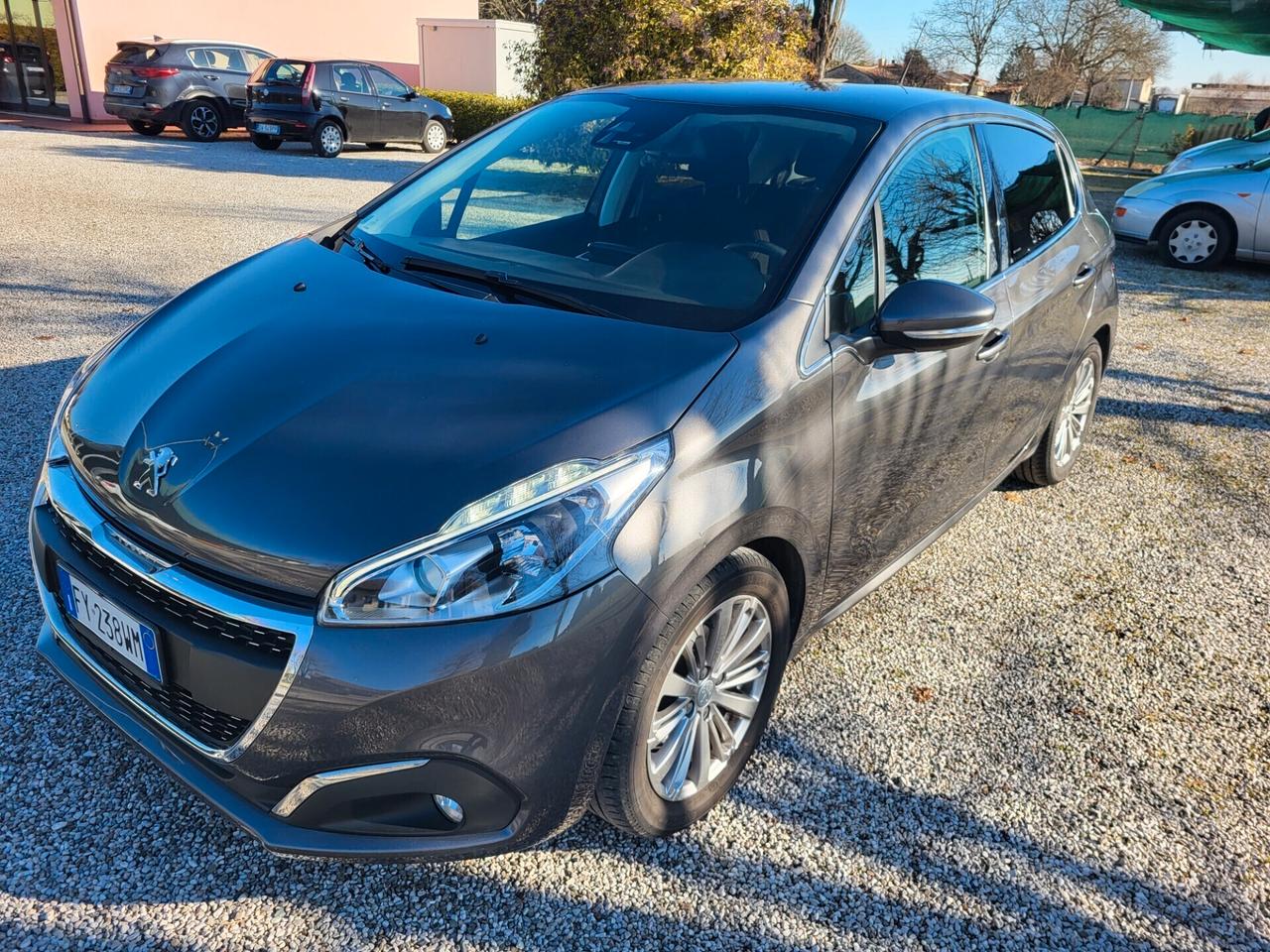 Peugeot 208 PureTech 82 5 porte Allure GPL