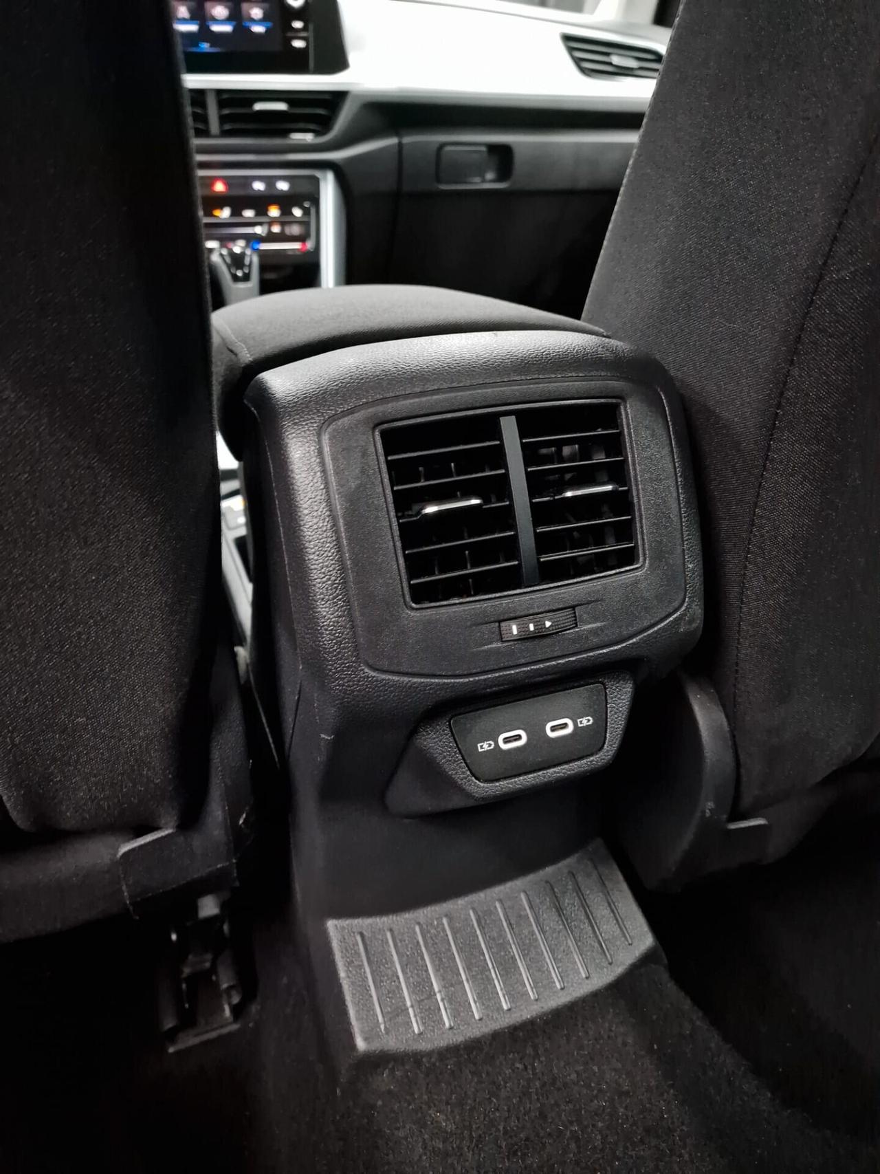 Volkswagen T-Roc 1.5 TSI ACT DSG Style 150cv