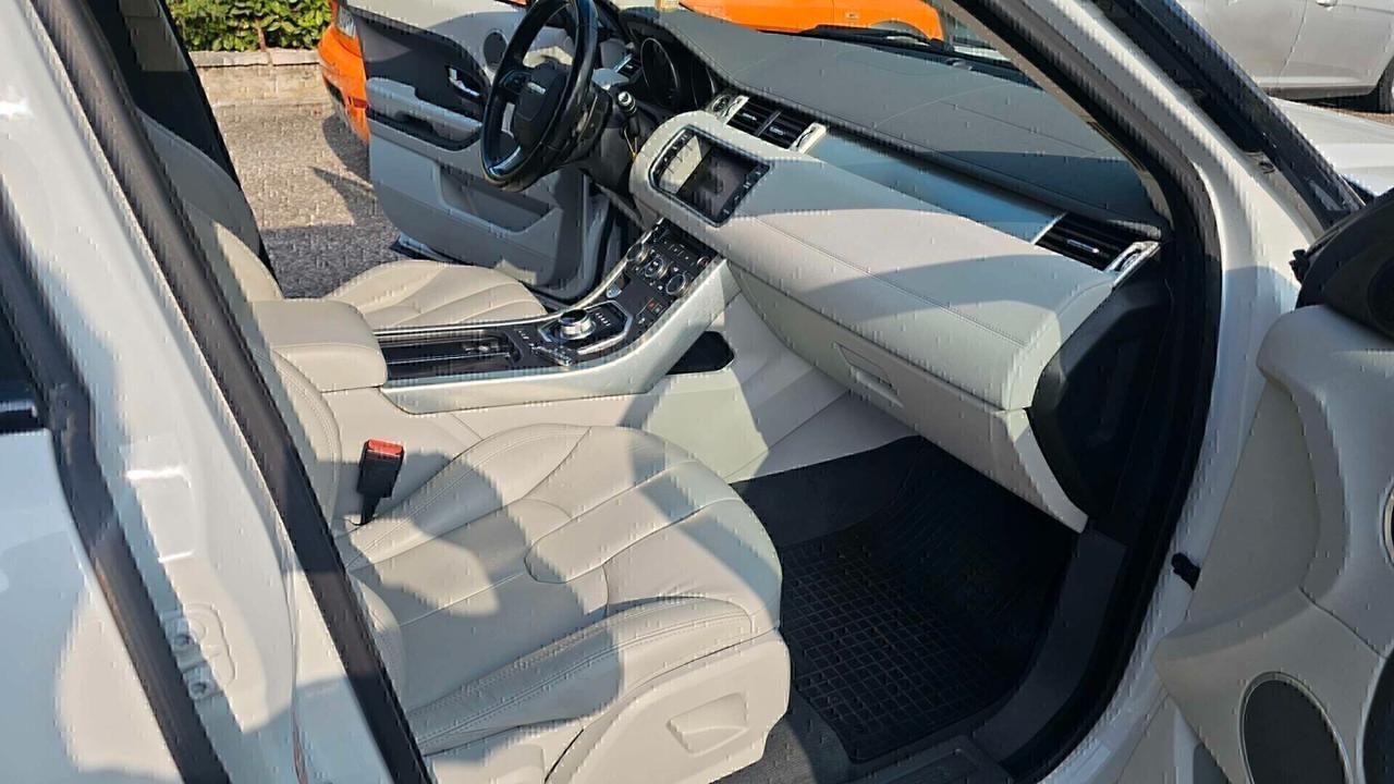 Land Rover Range Rover Evoque 2.2 TD4 5p. Prestige