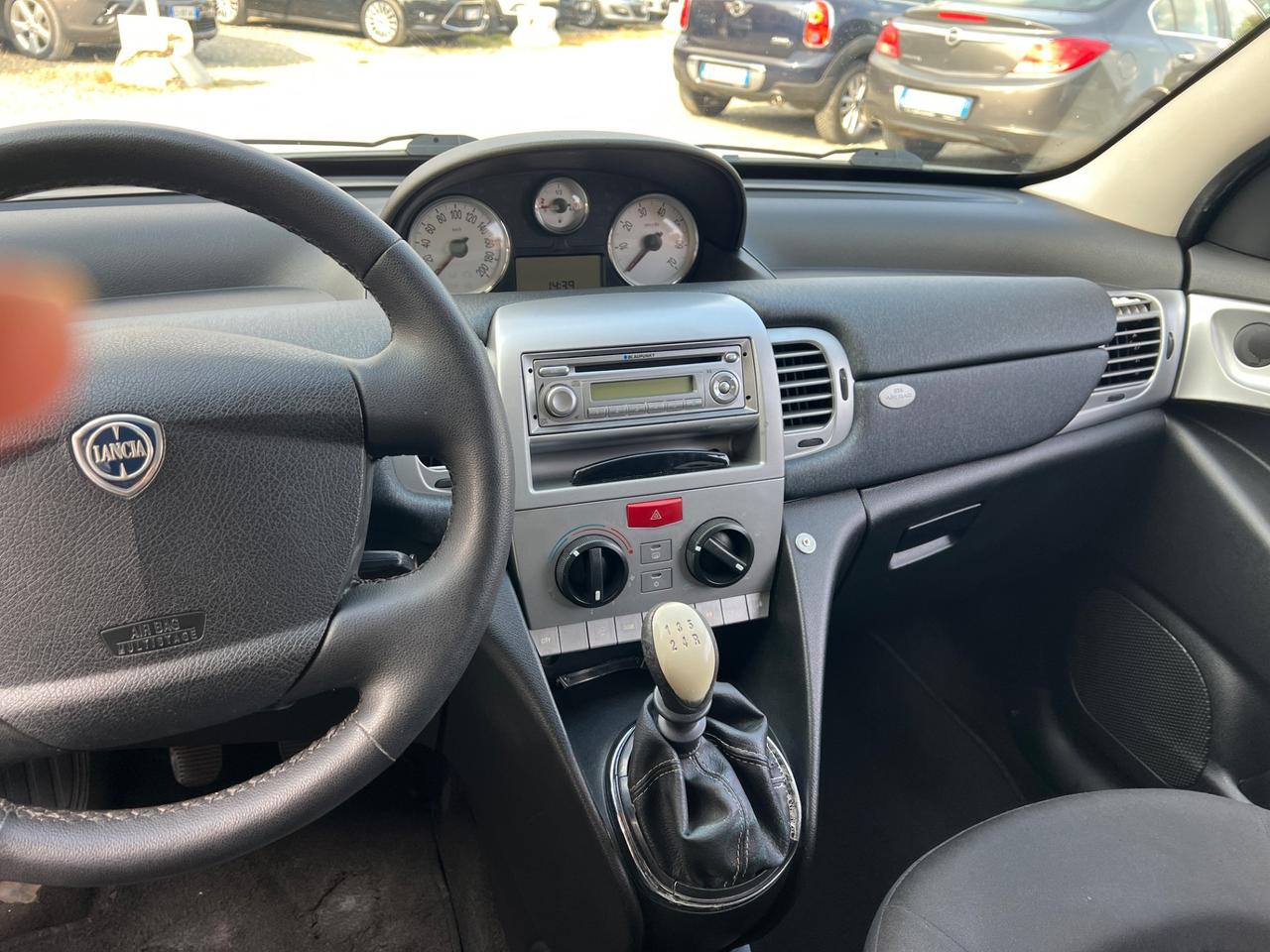 Lancia Ypsilon 1.4 Argento Ecochic GPL