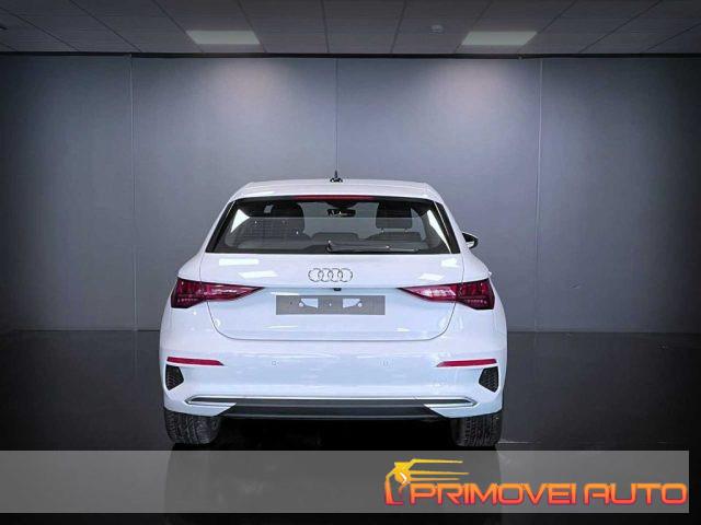 AUDI A3 Sedan 35 TFSI S tronic Business Advanced