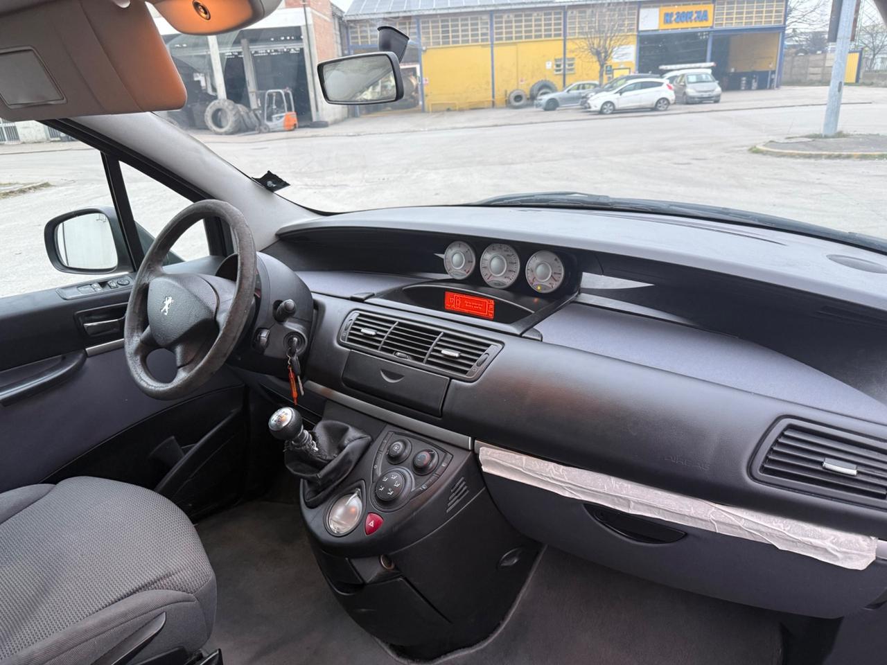 Peugeot 807 2.0 HDi FAP SV