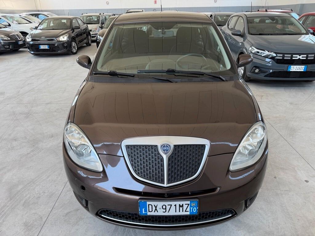 Lancia Ypsilon 1.2 Oro