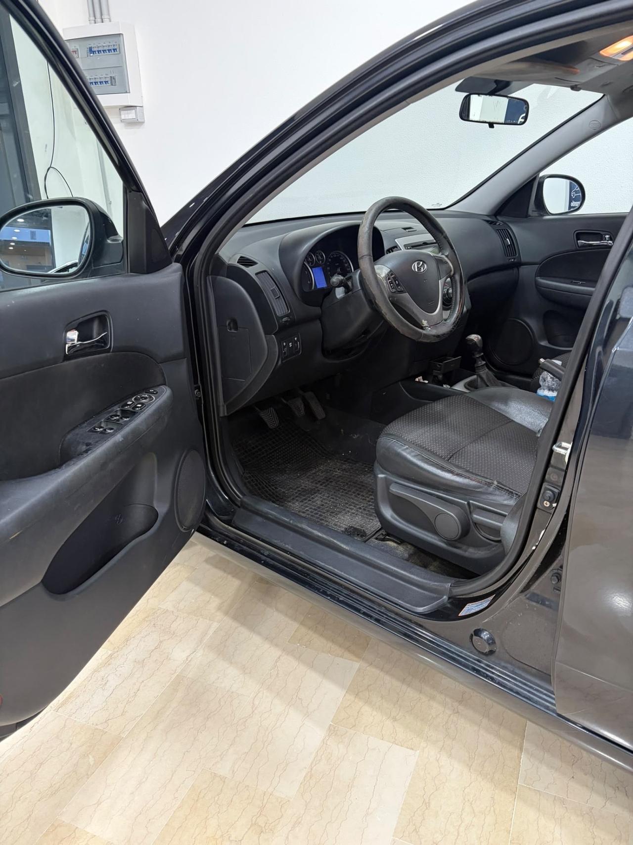 Hyundai i30 1.6 CRDi VGT 16V 115CV 5p. Dynamic