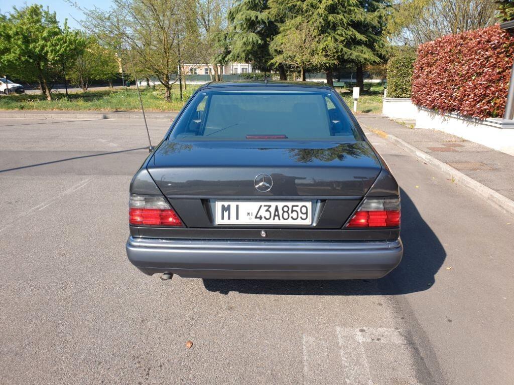 Mercedes-benz E-Series C E 200 cat Coupé full.opt unica