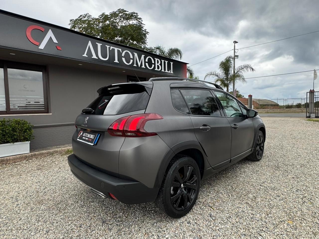 Peugeot 2008 BlueHDi 120 S&S Black Matt