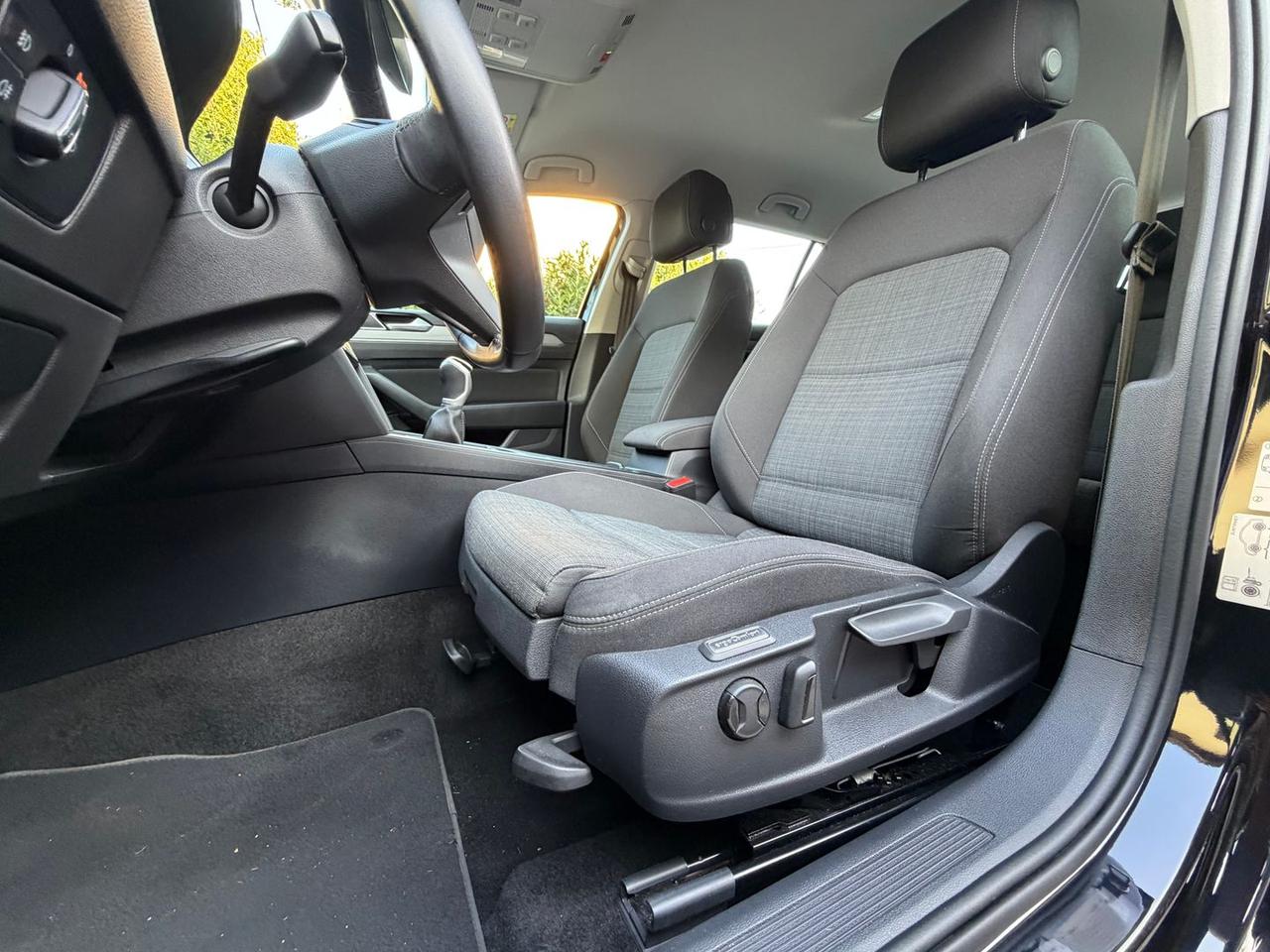 Volkswagen Passat 2.0 TDI Business #50324