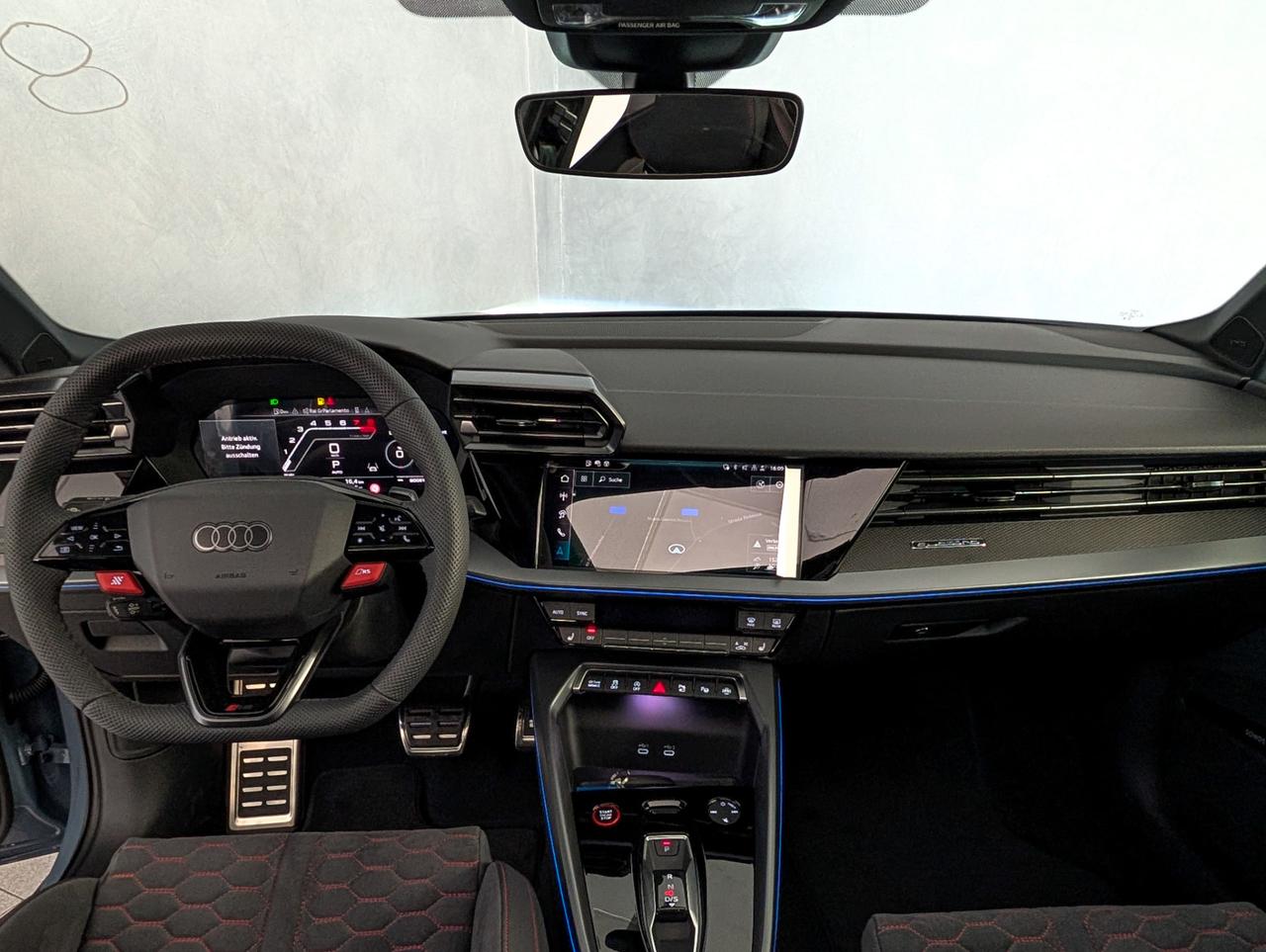 Audi 2.5 TFSI quattro S-tronic